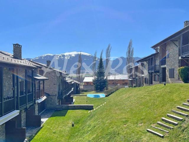 Casa en venta en Isòvol Pirineos. ALL CASA CON PISCINA. Casas.