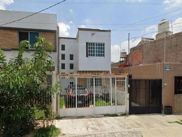 CASA EN VENTA EN JUAN A MATEOS LOS ARRAYANES