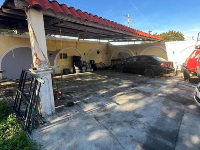 CASA EN VENTA FRENTE A PASEO JUAREZ