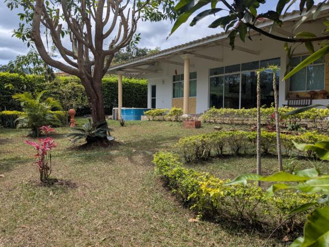 Casa En Venta En Junin En Conjunto Solaire V328389