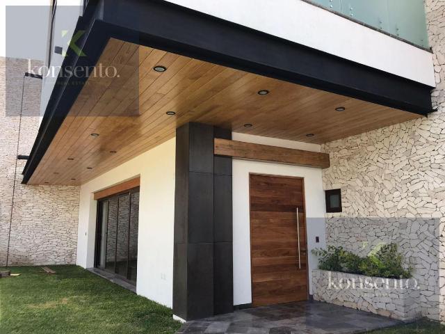Casa en Venta en Jurica