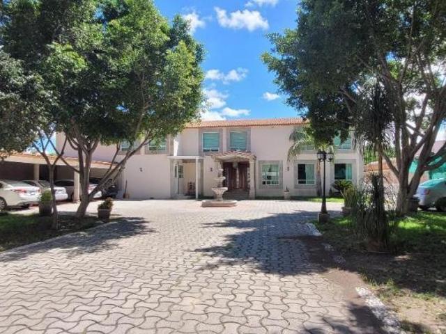 CASA EN VENTA EN JURICA CAMPESTRE 4