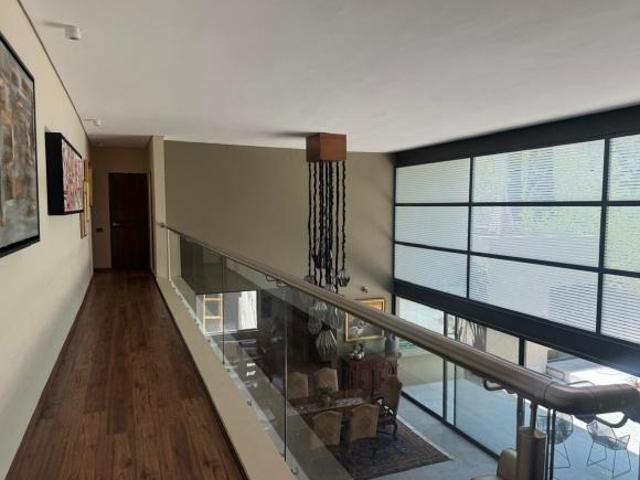 Casa en venta en Jurica con alberca