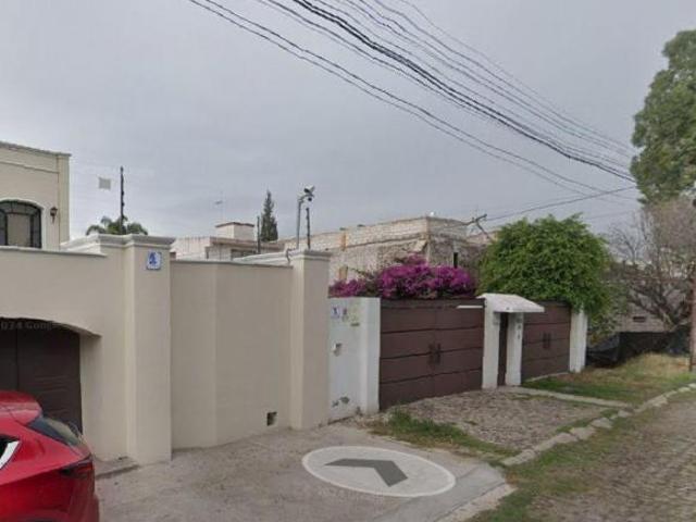 CASA EN VENTA EN JURICA SANTIAGO DE QUERETARO QRO