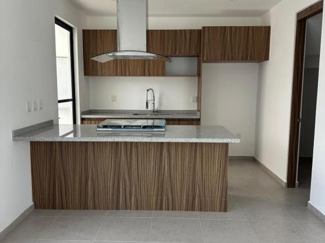 CASA EN VENTA EN JURIQUILLA | 3 RECÁMARAS + AMPLIOS ESPACIOS + ROOF GARDEN