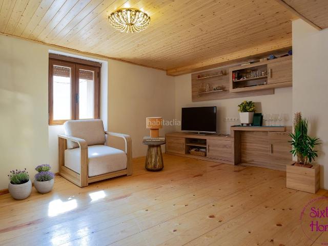 Casa en venta en Jaca, Poblaciones Sur. Casas.
