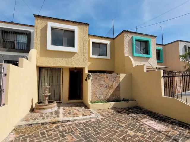 CASA EN VENTA EN JACAL