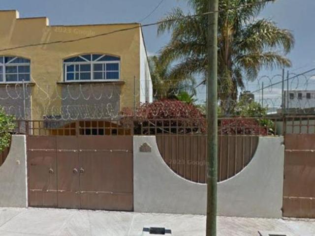 CASA EN VENTA EN CDAD. GUZMAN JALISCO CON PRECIO ESPECIAL OFERTA IMPERDIBLE! ¡APROVECHA AHORA!