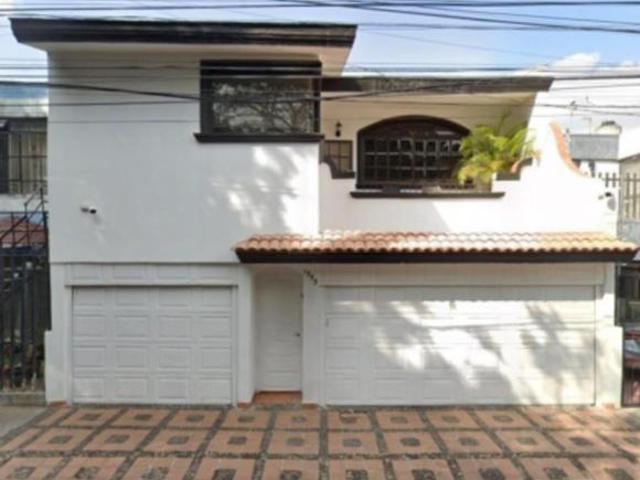 CASA EN VENTA EN JALISCO ZAPOPAN AVENIDA CERRO GORDO LAS AGUILAS