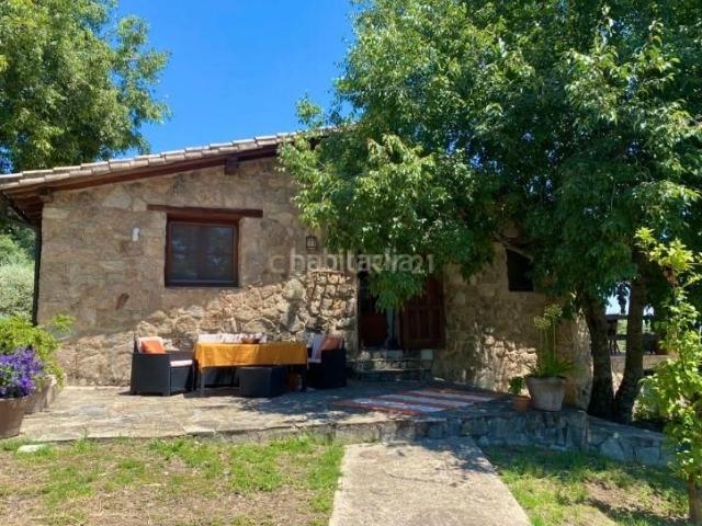 Masía en venta en Jarandilla de la Vera. Casa casi nueva en Jarandilla de la Vera, Cáceres. Cuenta con 5 hectáreas de terreno. Masías Jarandilla de la.