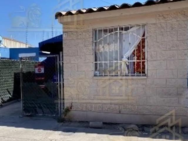 Casa en venta en Jardin Dorado, Tijuana, Baja California