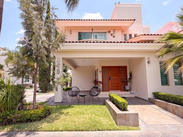 Casa en Venta en Jardín Real, Coto Valle del Rey, Zapopan
