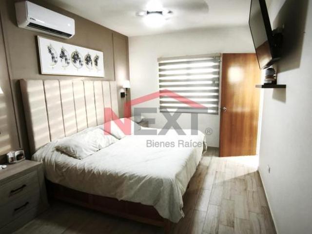 CASA EN VENTA EN JARDIN REAL RESIDENCIAL