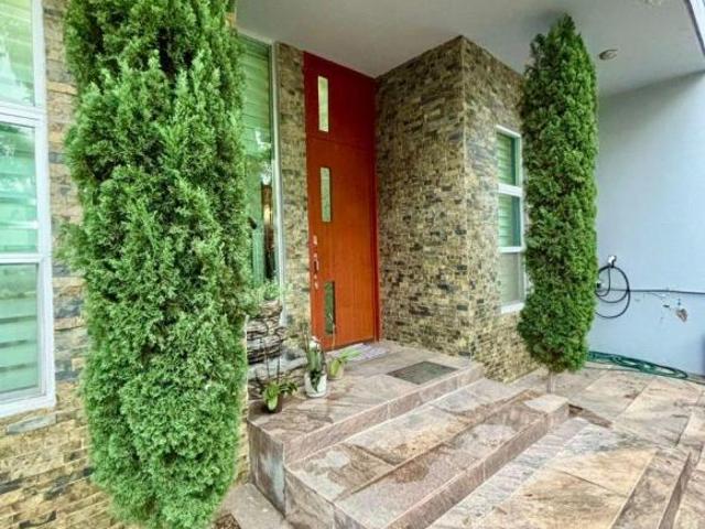 Casa en Venta en Jardín Real, sobre Boulevard, Zapopan