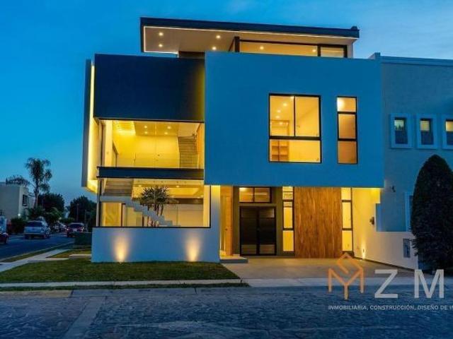 Casa en Venta en Jardín Real