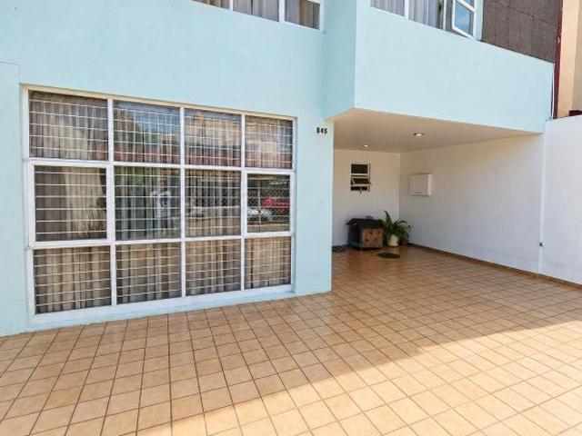 CASA EN VENTA EN JARDINES ALCALDE