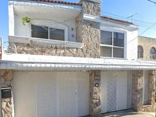 Casa en venta en Jardines Alcalde, Guadalajara, Jalisco