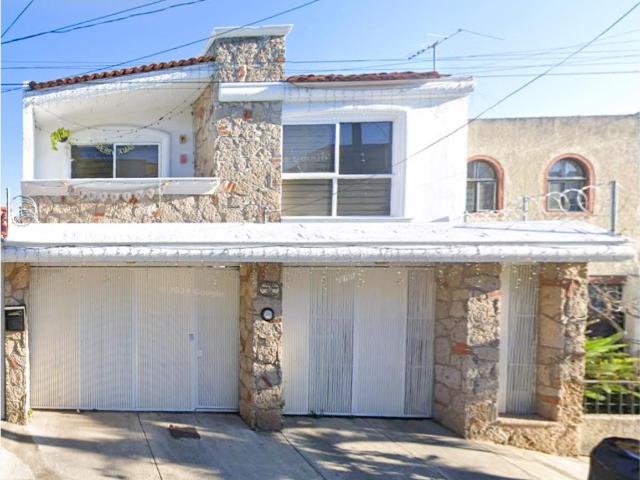 Casa en venta en Jardines Alcalde, Guadalajara, Jalisco