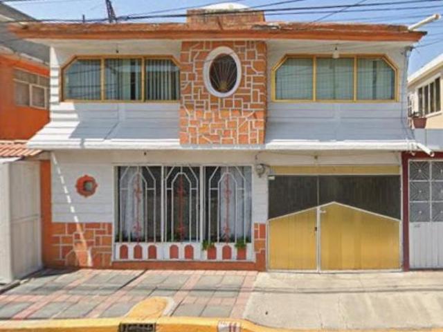 CASA EN VENTA EN JARDINES DE MORELOS ECATEPEC