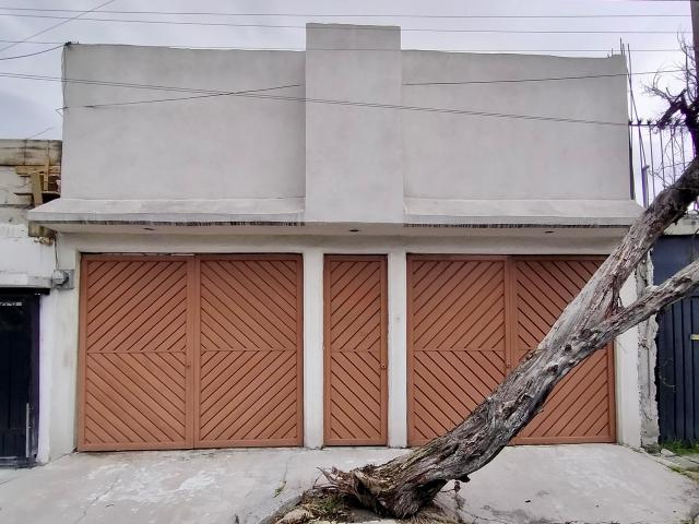 Casa en Venta en Jardines de Morelos, Ecatepec Edo Méx
