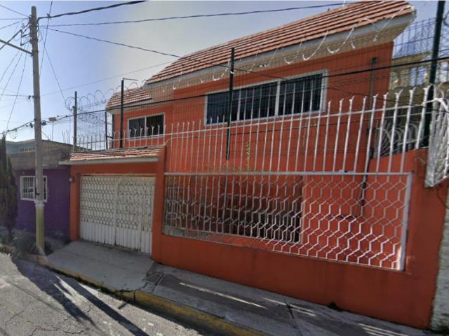Casa en venta en Jardines de Morelos Sección Bosques, Ecatepec de Morelos, México