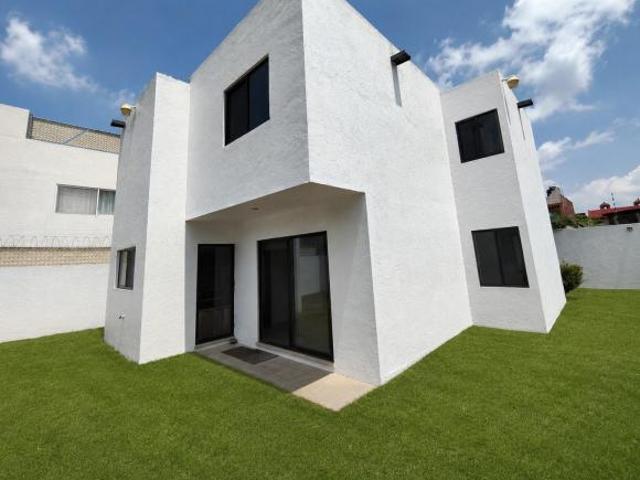Casa en VENTA en JARDINES DE AHUATLAN, CUERNAVACA