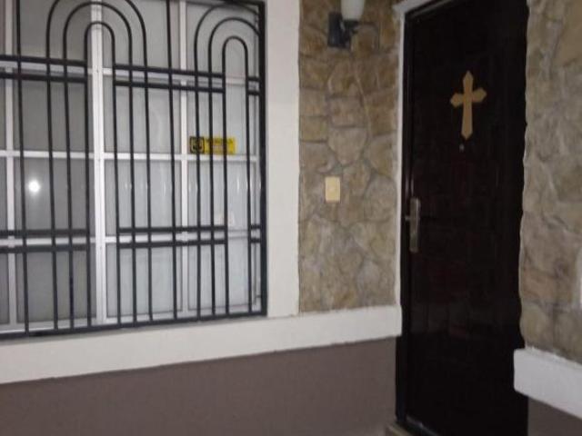 Casa en venta en jardines de Andalucía