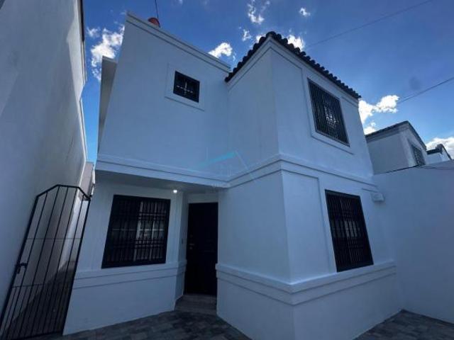 Casa en Venta en Jardines de Andalucía