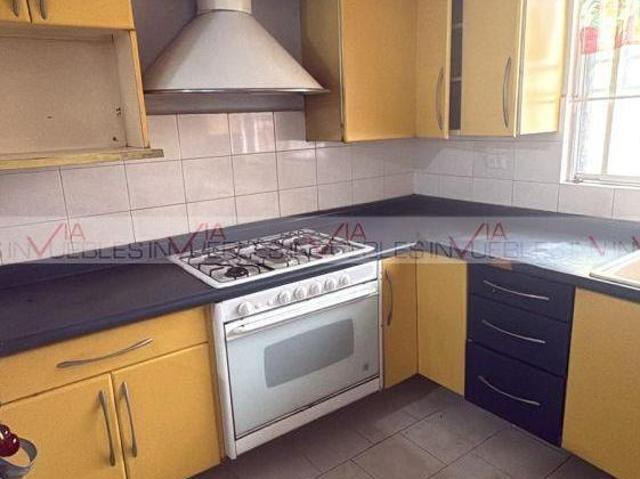 Casa en venta en Jardines De Andalucía