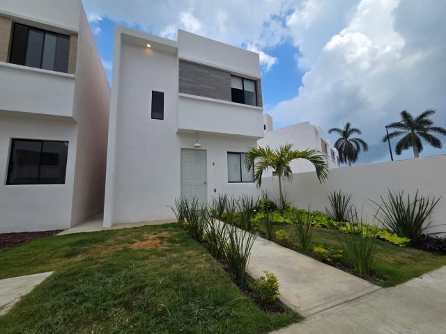 Casa en venta en Jardines de Champayan, Tampico