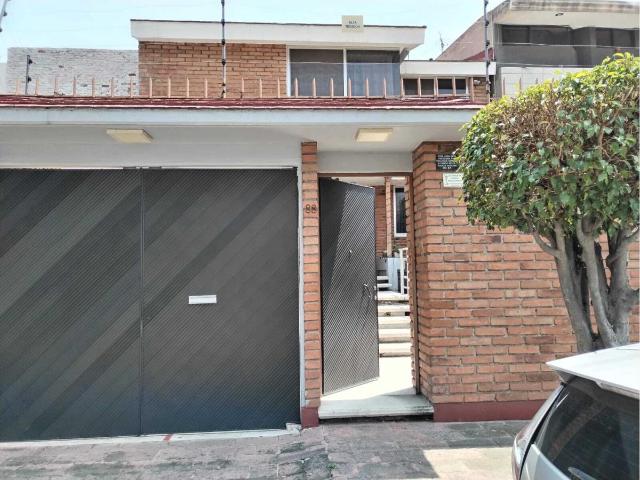 Casa en venta en Jardines de Coyoacán, Coyoacán, Ciudad de México