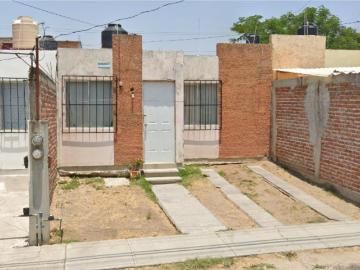 Casa en venta en Jardines de Echeveste, León, Guanajuato