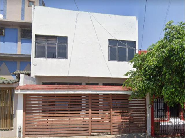 Casa en venta en Jardines de La Cruz 1a. Sección, Guadalajara, Jalisco