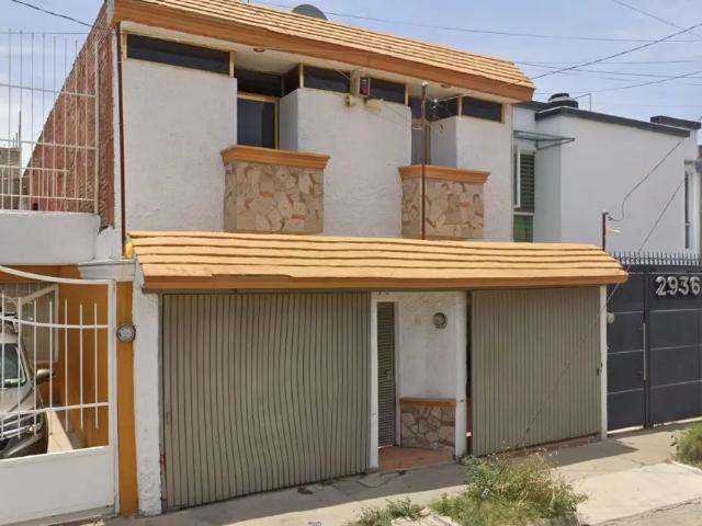 Casa en venta en Jardines de La Cruz 1a. Sección, Guadalajara, Jalisco