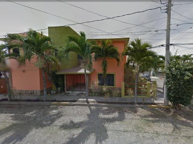 Casa en venta en Jardines de la Estancia, Colima, Colima