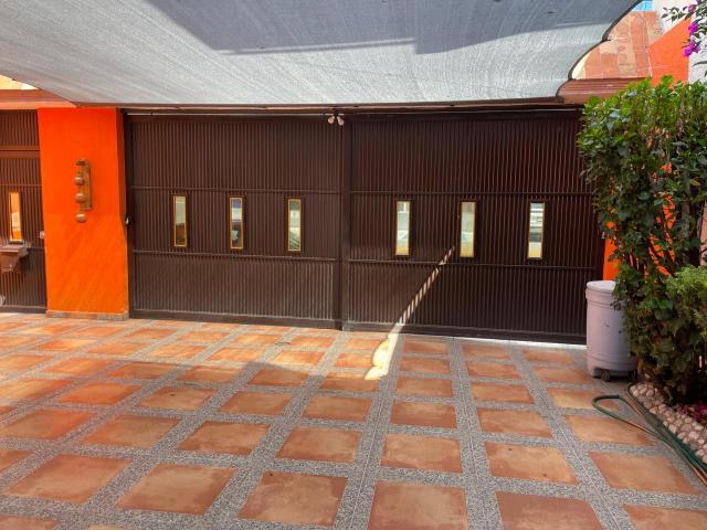 Casa en Venta en Jardines de la Hacienda