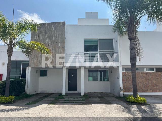 CASA EN VENTA EN JARDINES DE LA HACIENDA