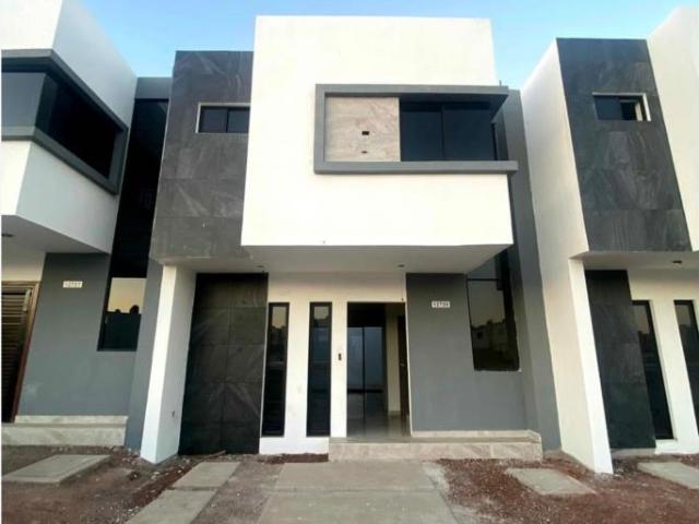 Casa en venta en Jardines de la Riviera, Mazatlán, Sinaloa