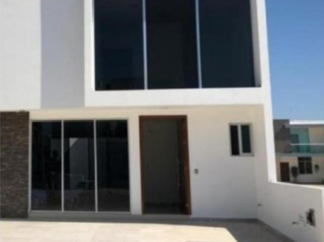 Casa en venta en Jardines de las Lomas, Colima, Colima