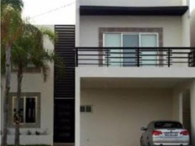 Casa en venta en Jardines de las Lomas, Colima, Colima