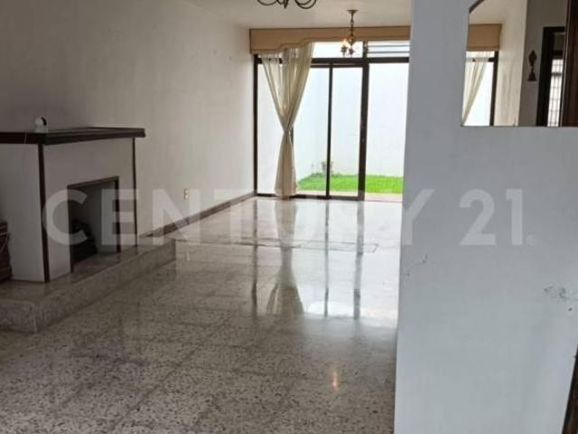 Casa en Venta En Jardines De san Ignacio, Zapopan