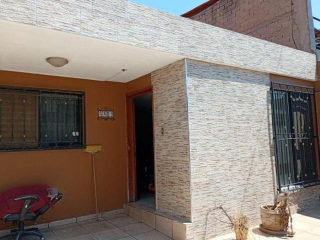 Casa en venta en Jardines de San José
