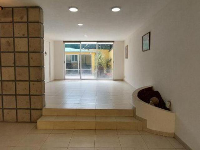 Casa en venta en Jardines de Santa Mónica