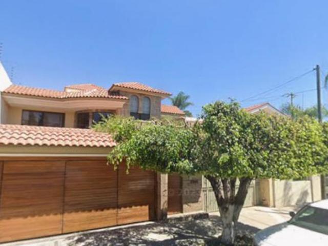 CASA EN VENTA EN NOVELISTAS, JARDINES DE VALLARTA