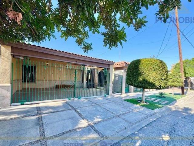 Casa en Venta en Jardines del Valle