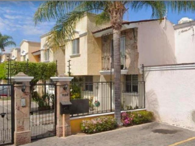 Casa en venta en Jardines Del Valle, Zapopan, Jalisco