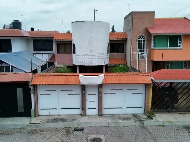 Casa en Venta en Jardines del Alba, Cuautitlán Izcalli Oportunidad Residencial