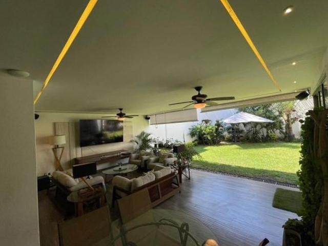 Casa en venta en Jardines del Bosque
