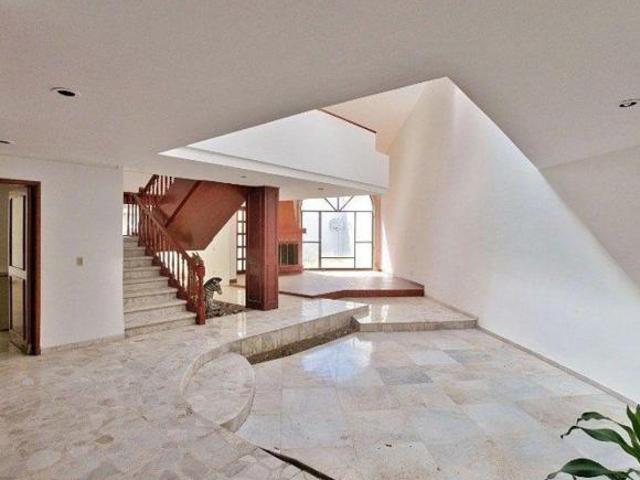 Casa en Venta en Jardines del bosque