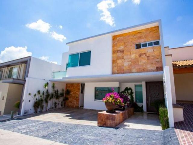 Casa en venta en Jardines del Campestre